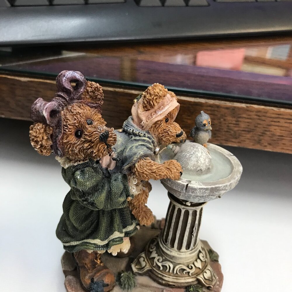 Boyds Bears & Friends  "The Bearstone Collection"  Big Helper, Lil' Sipper